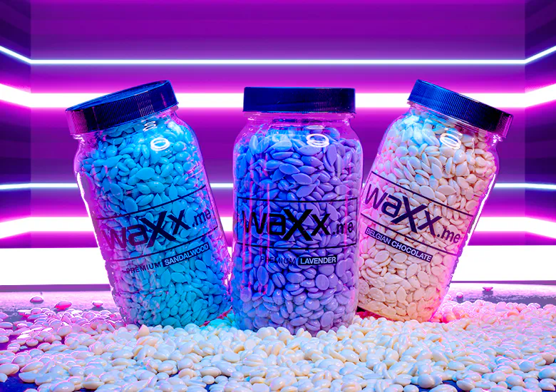 3 συσκευασίες κεριού σώματος της επιλογής σας +  Δώρο Ξύλινες σπάτουλες 